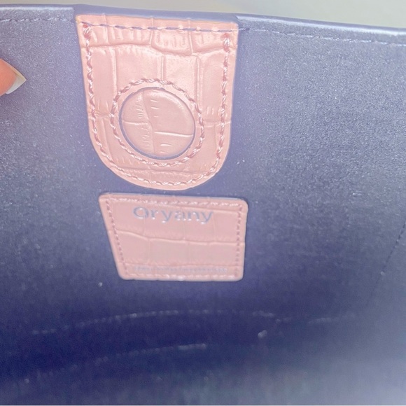 NWT Oryany Focus Mini Croc-Embossed Leather Crossbody Bag in Vintage Pink - Picture 9 of 16